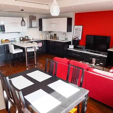 Sunset Views Over Rooftops Appartement *