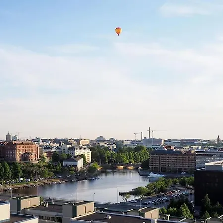 Sunset Views Over Rooftops Huoneisto *